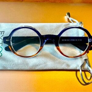 Reader Full lens glasses. Brand new never worn. strength 2.0 $10